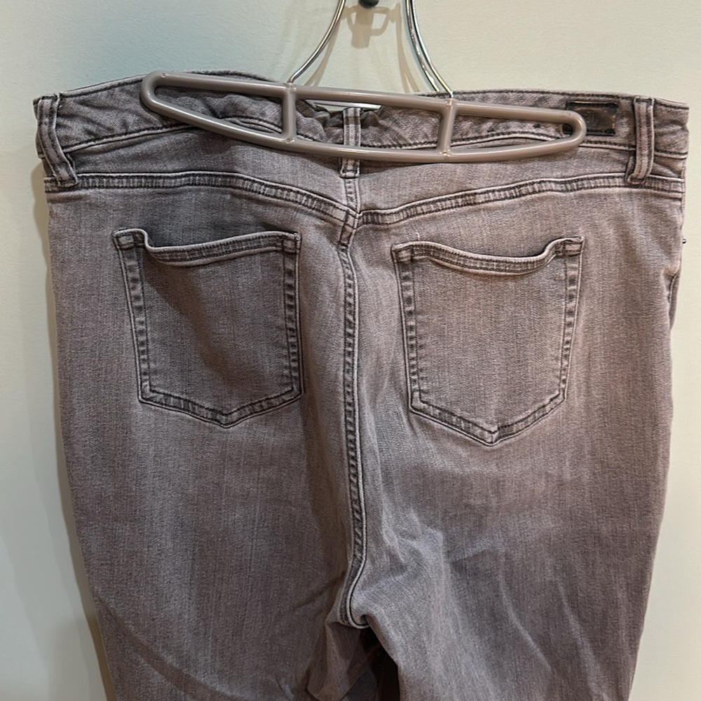 Lauren Ralph Lauren Jeans Womens size16 Gray Wash Premier Straight Denim Stretch - Picture 6 of 11